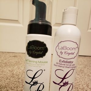 Self tanning mousse and exfoliater